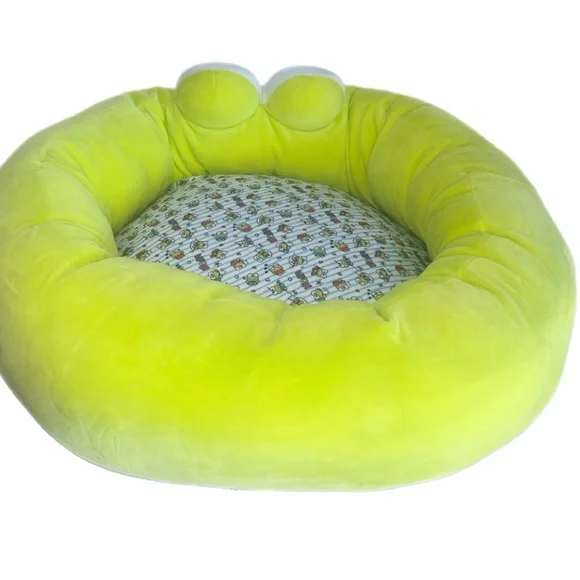 Hello Kitty Sanrio Keroppi pet bed. - Picture 3 of 14